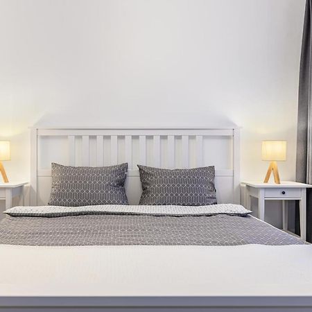 Travelers Hideout - Central Apartment บราชอฟ ภายนอก รูปภาพ