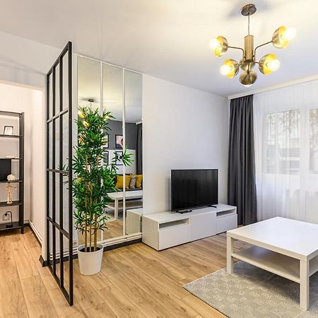 Travelers Hideout - Central Apartment บราชอฟ ภายนอก รูปภาพ