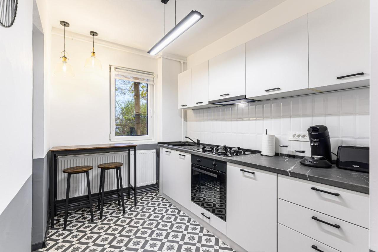 Travelers Hideout - Central Apartment บราชอฟ ภายนอก รูปภาพ