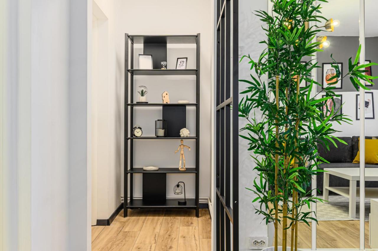 Travelers Hideout - Central Apartment บราชอฟ ภายนอก รูปภาพ