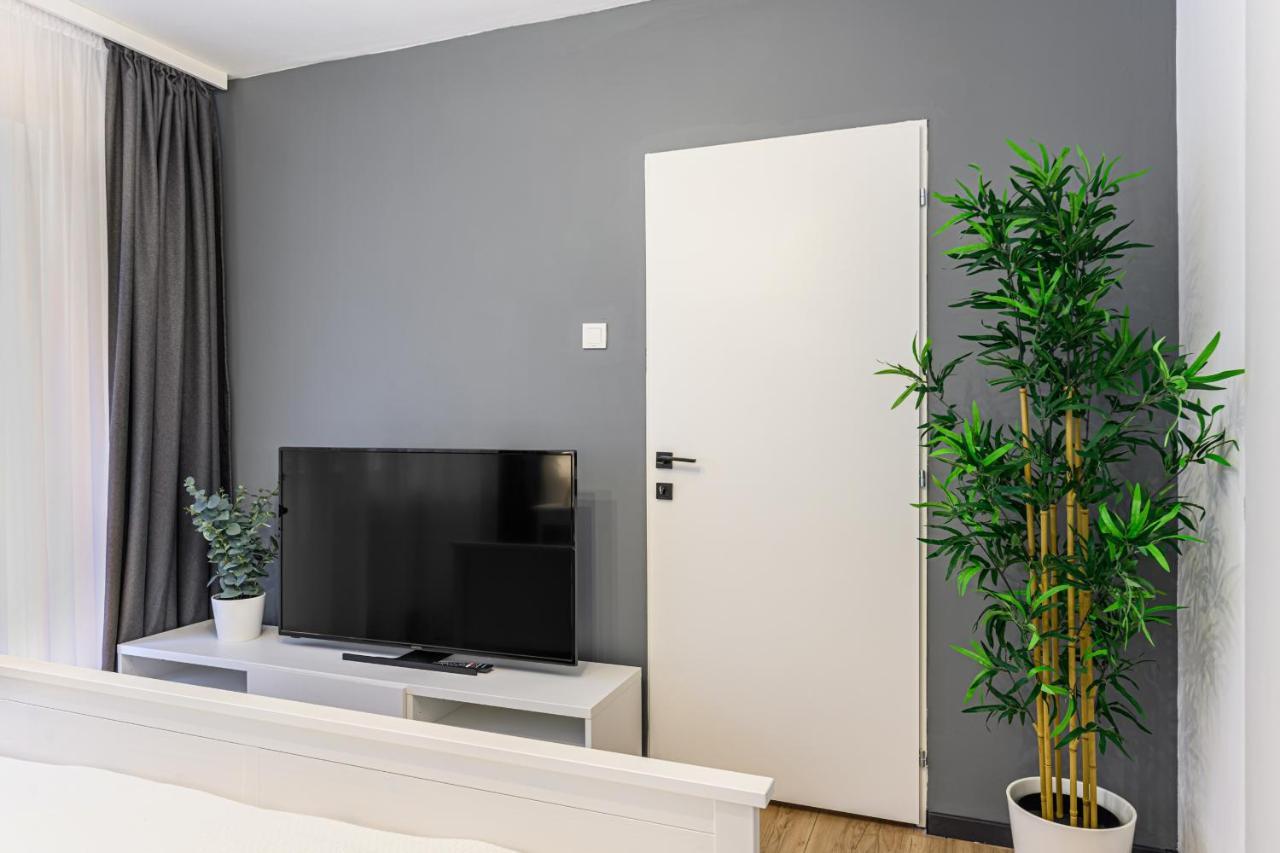 Travelers Hideout - Central Apartment บราชอฟ ภายนอก รูปภาพ
