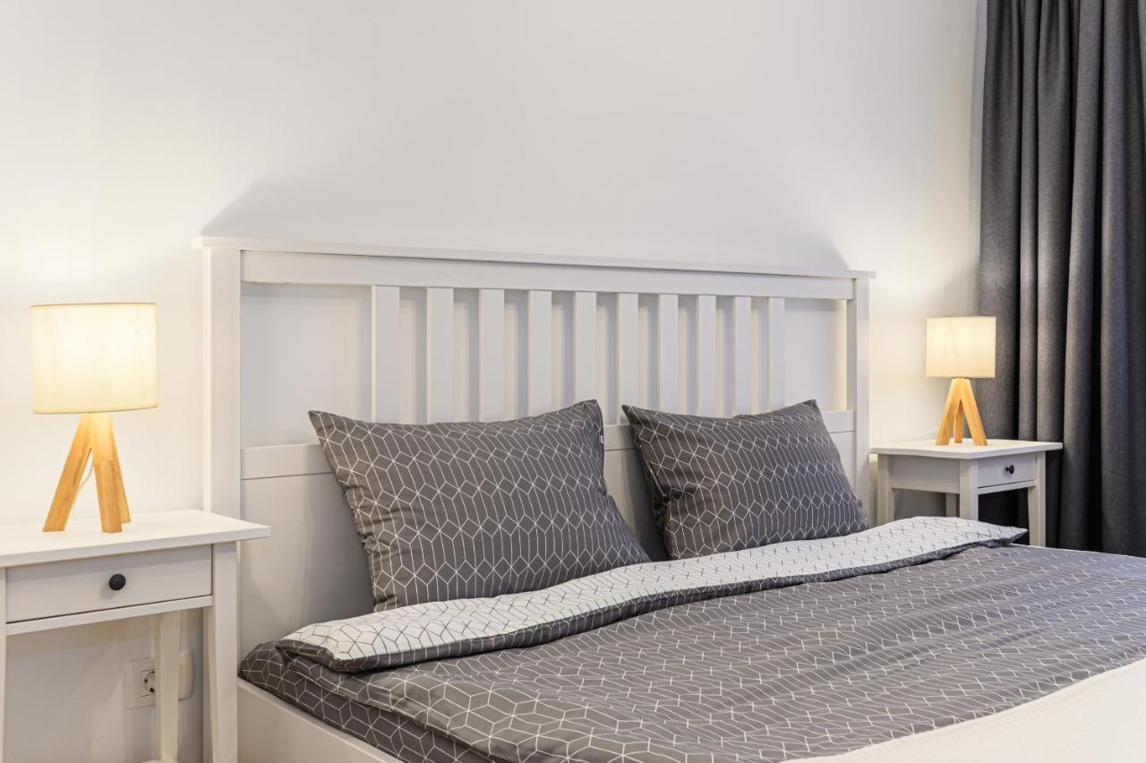 Travelers Hideout - Central Apartment บราชอฟ ภายนอก รูปภาพ