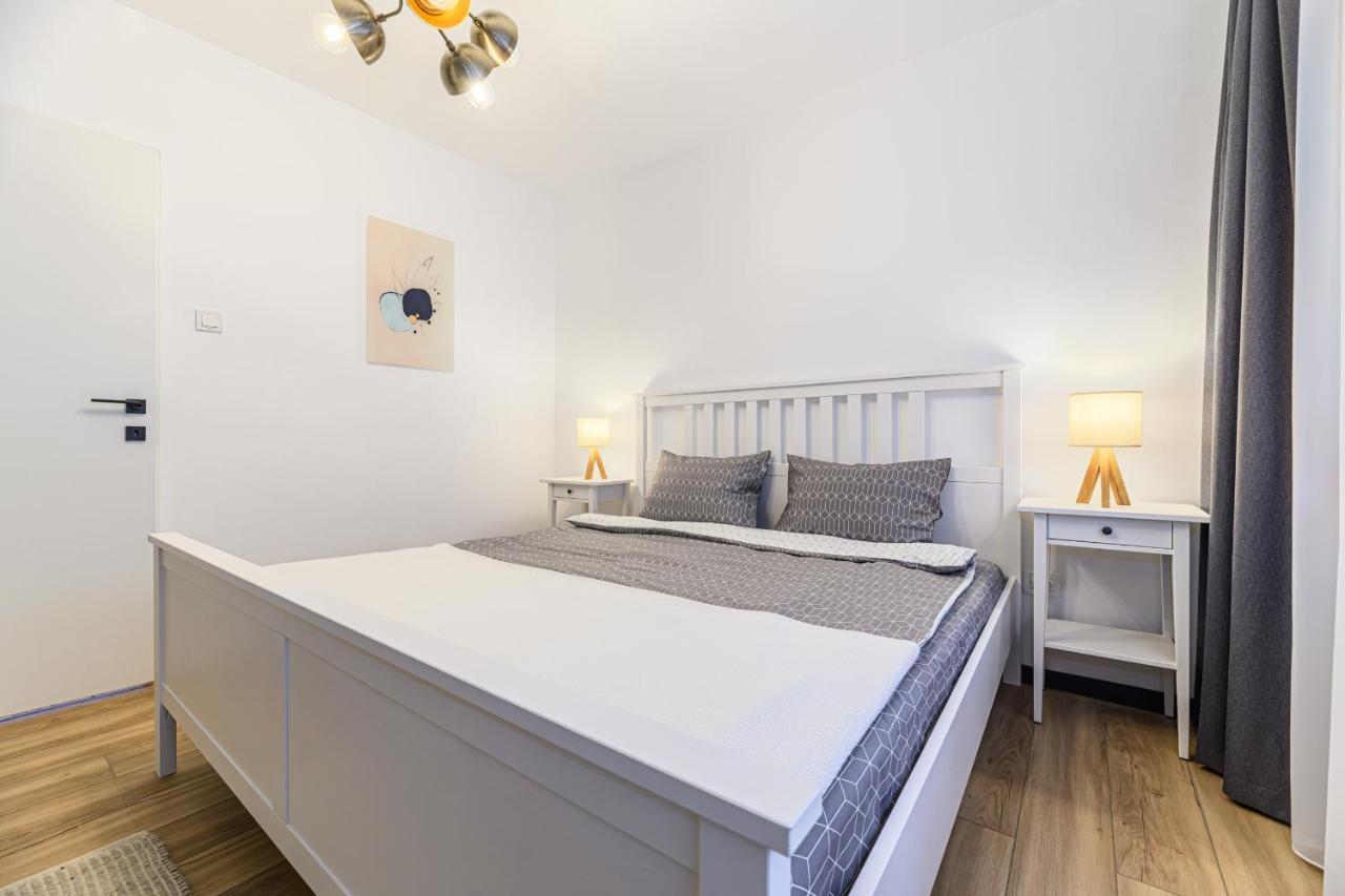 Travelers Hideout - Central Apartment บราชอฟ ภายนอก รูปภาพ