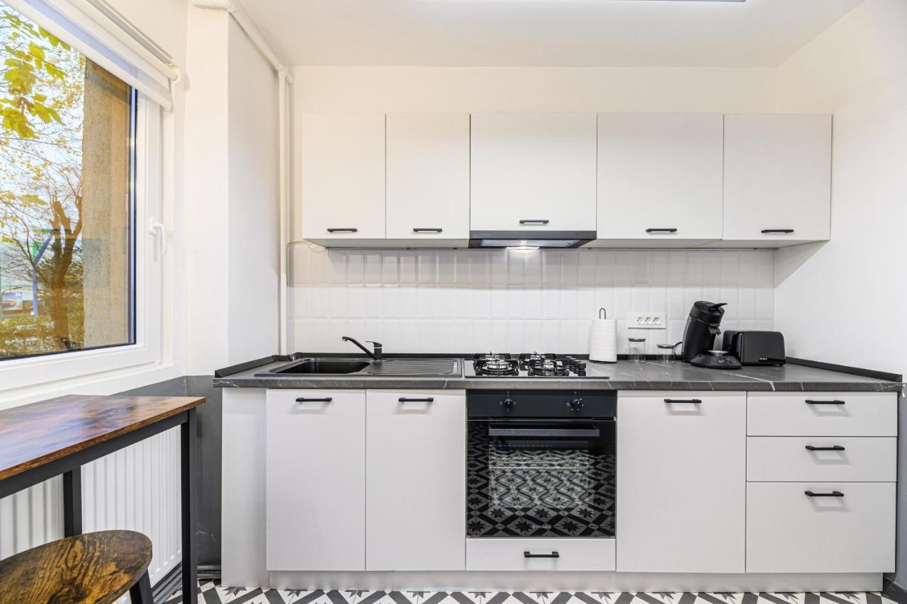 Travelers Hideout - Central Apartment บราชอฟ ภายนอก รูปภาพ